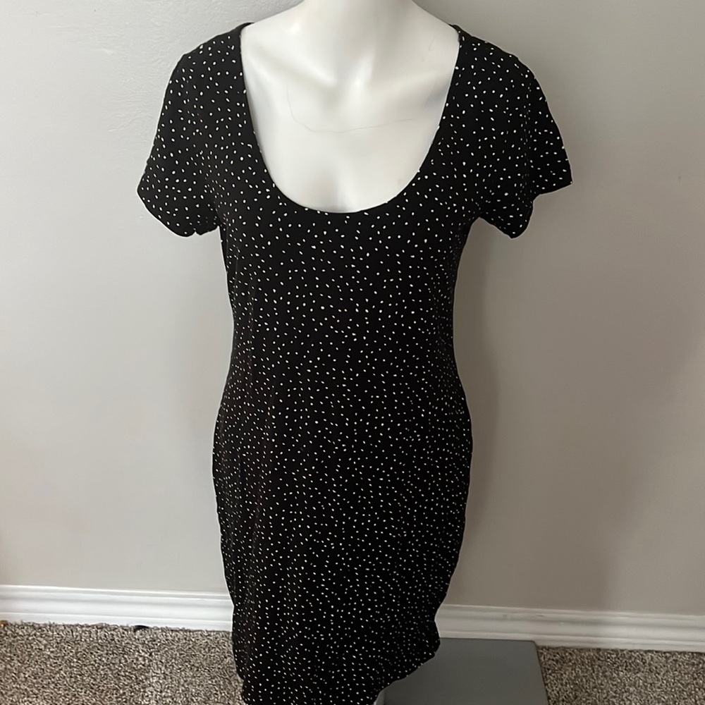 H&M basics black dress size L